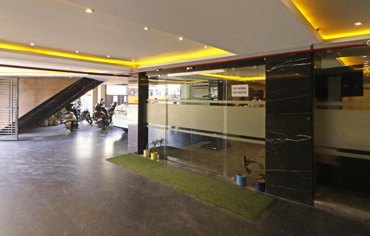 The Ivy Grand Hotel In City Centre With Free Secured Parking New Delhi Exterior photo